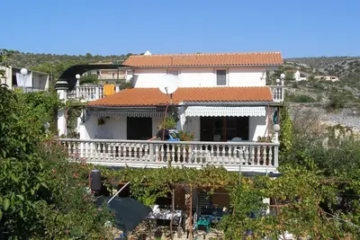 Image de Comfort Two Bedroom Apartment with Terrace