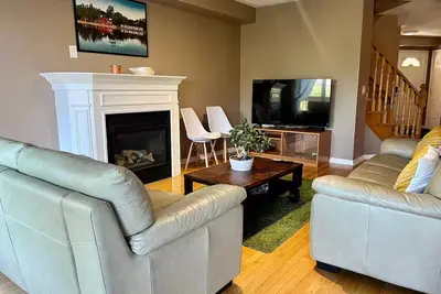 Image de 3, bedroom ravine home