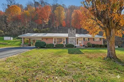 Image de Heart Song Retreat - Spacious 4-bedroom house W/Firepit in enchanting Vilas