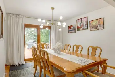 Image de Vaca and feel right at Home in 5 Br Hm in A+ Location 5 mins to vibrant downtown