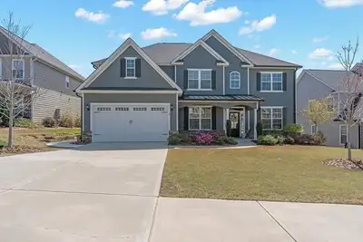 Image de Spacious 5-bedroom house in Riverwood-on par for Masters!