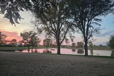 Image de Welcome to The Lodge at The Rest Stop Rv Resort & Laundry, Llc