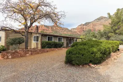Image de Thunder Mountain Red Rock Views w/ Fire Pit, Arcade, Cover Deck, Full Kitchen