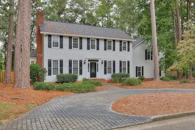 Image de Peaceful and Spacious 4br/2. 5ba  Estate w/ Patio & Big Yard in Evans, Ga