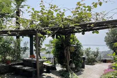 Image de Vacances avec vue – maison de vacances idyllique pour 4 personnes avec une vue m