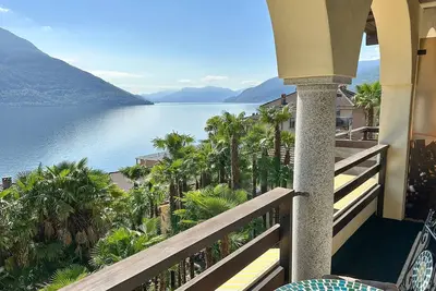 Image de Appartement en duplex au charme tessinois avec une belle vue sur le lac et le vi
