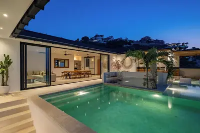 Image de Uluwatu Luxurious Villa 4br, Piscine, Salle De Sport, Vue Ocean Et Golf