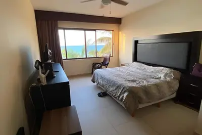 Image de Oceanfront apartment with pool for big families (up to 10 people)