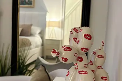 Image de Entire Liverpool home - 5 min walk to Lfc Stadium, Sleeps 8, free parking, Wifi