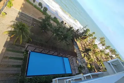 Image de Luxury 2 bedroom beachside apartment with spectacular sunset/sunrise \n views