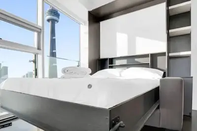 Image de RivetStays | The York Premier Suite – 2 Bedroom + Den Condo