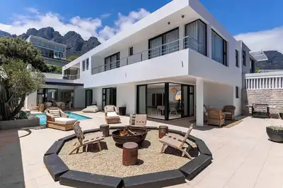 Image de Cape House Camps Bay - Sleeps 10, Pool, Views, Bbq