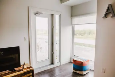 Image de The Spot - Furnished 2 Bedrooms Rental in Winnipeg's Tuxedo