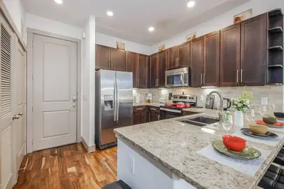 Image de Downtown - Free Parking - Great Location