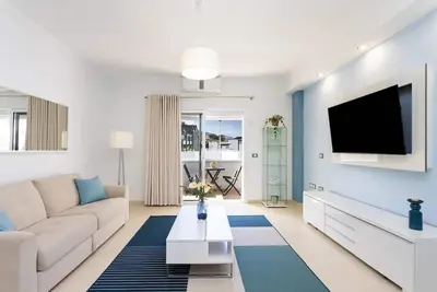 Image de Appartement 'Brisa - Armonía Park, Bajamar' avec vue sur la montagne, Wi-Fi et climatisation