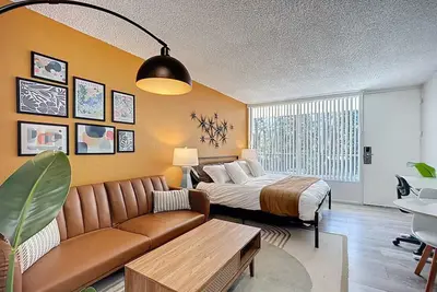 Image de Cozy King Studio | Near Zoo & Downtown