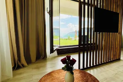 Image de 2-bedroom apartment with garden, garage and city view over Brașov