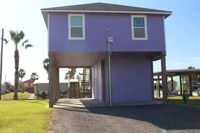 Image de Fishing, beach and fun in this cute 3 Br 2 bath