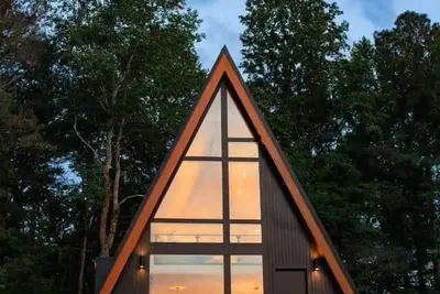 Image de Modern Luxury A-Frame with Hot Tub