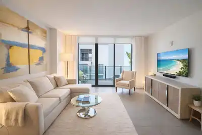Image de New | Graceful Retreat | Bright Miami Condo