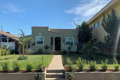 Image de Front House South Bay Green Oasis Getaway