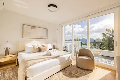 Image de New Queen Anne View Retreat | Sleeps 8 w/ A/C