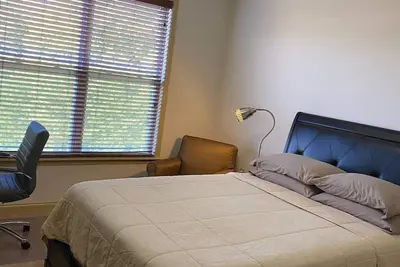 Image de The Arboretum 2br with Balcony 5