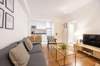 Image de Appartement Central à La Latina – Idéal pour le Travail ou les Études