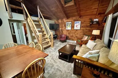 Image de Adorable 2-Bedroom with Loft Condo at the Base of Snowshoe--a Perfect Getaway!