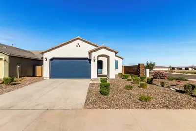 Image de 3-bedroom house in beautiful Maricopa with cool Ac breeze