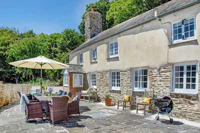 Image de 4 chambres à coucher à Portscatho