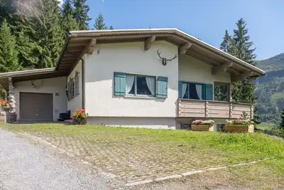 Image de Vacation home at the edge of the forest