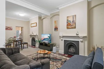Image de Fancy Icc & Darling Harbour 4br House with garage