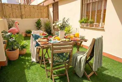 Image de Exclusive oasis with terrace on Malagueta beach