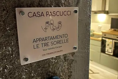 Image de Cozy retreat near Saturnia Hot Springs with lovely views and space for 7 guests!