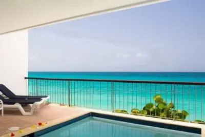 Image de Villa grand standing les pieds dans l'eau à Saint-Martin