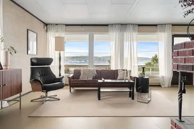 Image de Tomasjord home, top floor. Sceenic views & elegant