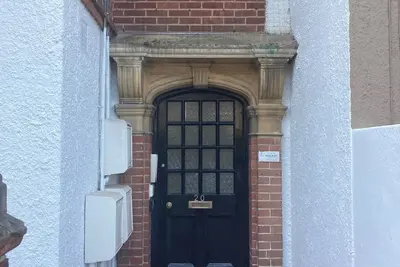 Image de Stylish Victorian Style Seaside Apartment, close to national park