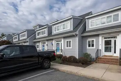 Image de 70 Henlopen Gardens - lovely 2 bedroom townhouse in Lewes!