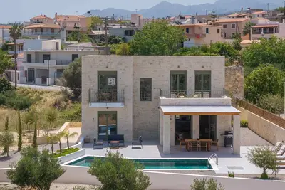 Villa Kito, spacious, 4-bedrooms with private pool