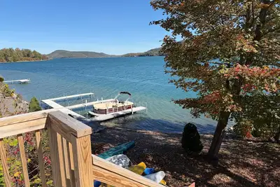 Image de Hatch's Nest - Awesome lake views, shared waterfront, great studio apartment