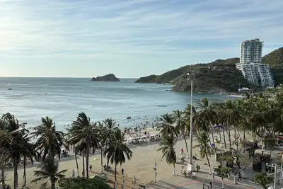 Image de Beach Front and Ocean View Apartment in downtown Rodadero