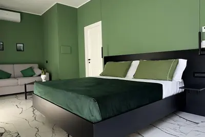 Image de Central guesthouse 3 min from Napoli Centrale - WiFi, flexible check-in