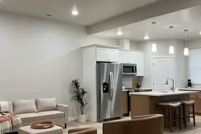 Image de Fabulous 3-bedroom townhome with Ac in charming Hermiston