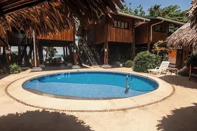 Samara Tree House Inn Unit 4