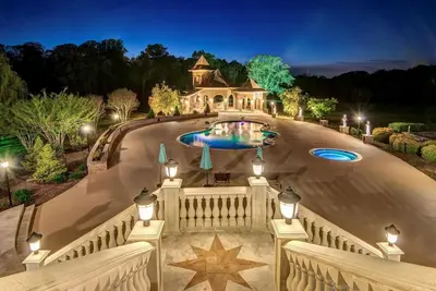 Image de Luxury Estate for Filming