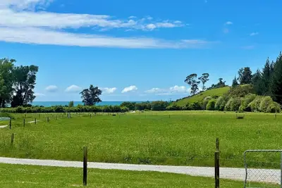 Image de Family Home on Golden Bay Farm — Peaceful, Kid-Friendly Stay