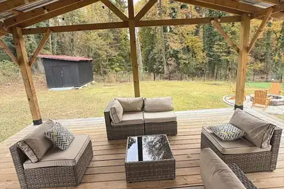 Image de Firepit, Deck, Mini Golf, Relaxing 3b Getaway @Clt