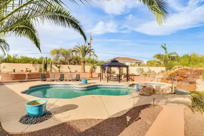 Image de Resort-Style Backyard & Pool: Luxe Tucson Home