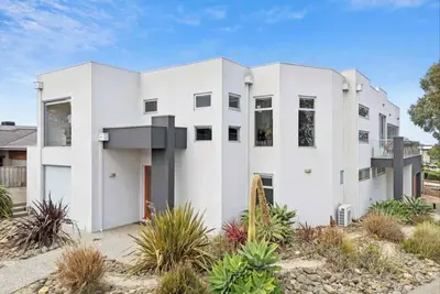 Image de Luxury 6 Bedroom Coastal Retreat with Spa & Ocean Views